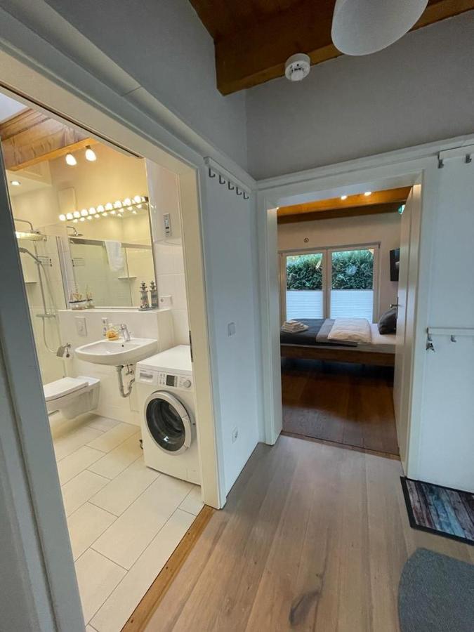 Ferienwohnung Im Stadtzentrum Von Bernau - Komfortable Wohnung Mit 2 Zimmern, Bad, Spuelmaschine, Waschmaschine, Komplette Kueche, Wlan, Terrasse, Ruhige Lage ベルナウ・バイ・ベルリン エクステリア 写真